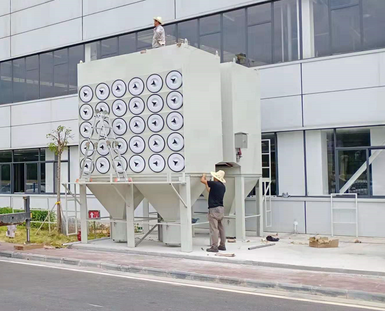 沉流式脈沖濾筒除塵器(圖1)